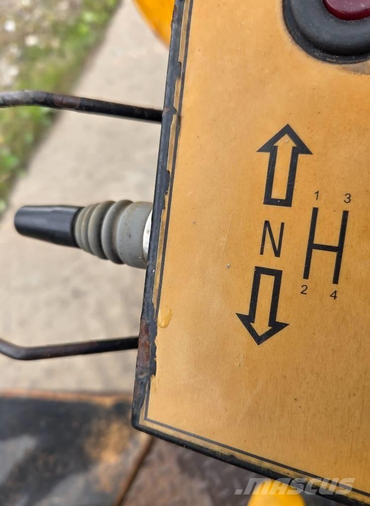 JCB 6 TST Site dumpers