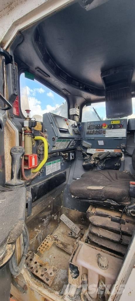 Sandvik LH 307 Underground Loaders