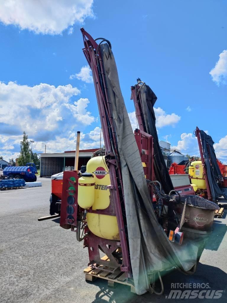 Hardi Master Twin Mounted sprayers