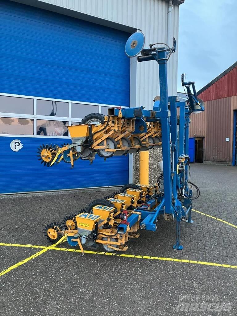 Kleine SD unicorn Precision sowing machines
