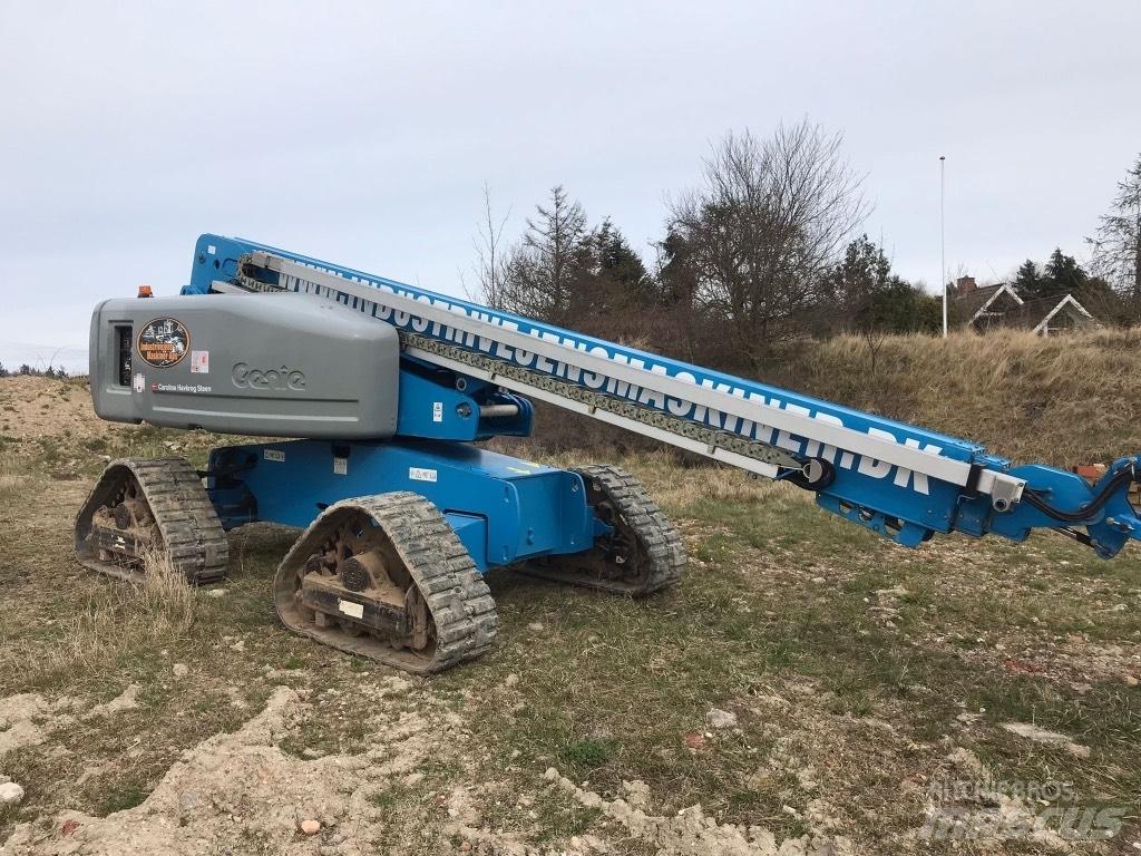 Genie S 65 Trax Telescopic boom lifts