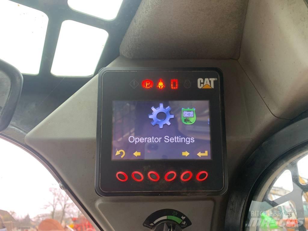 CAT 277 D Skid steer loaders