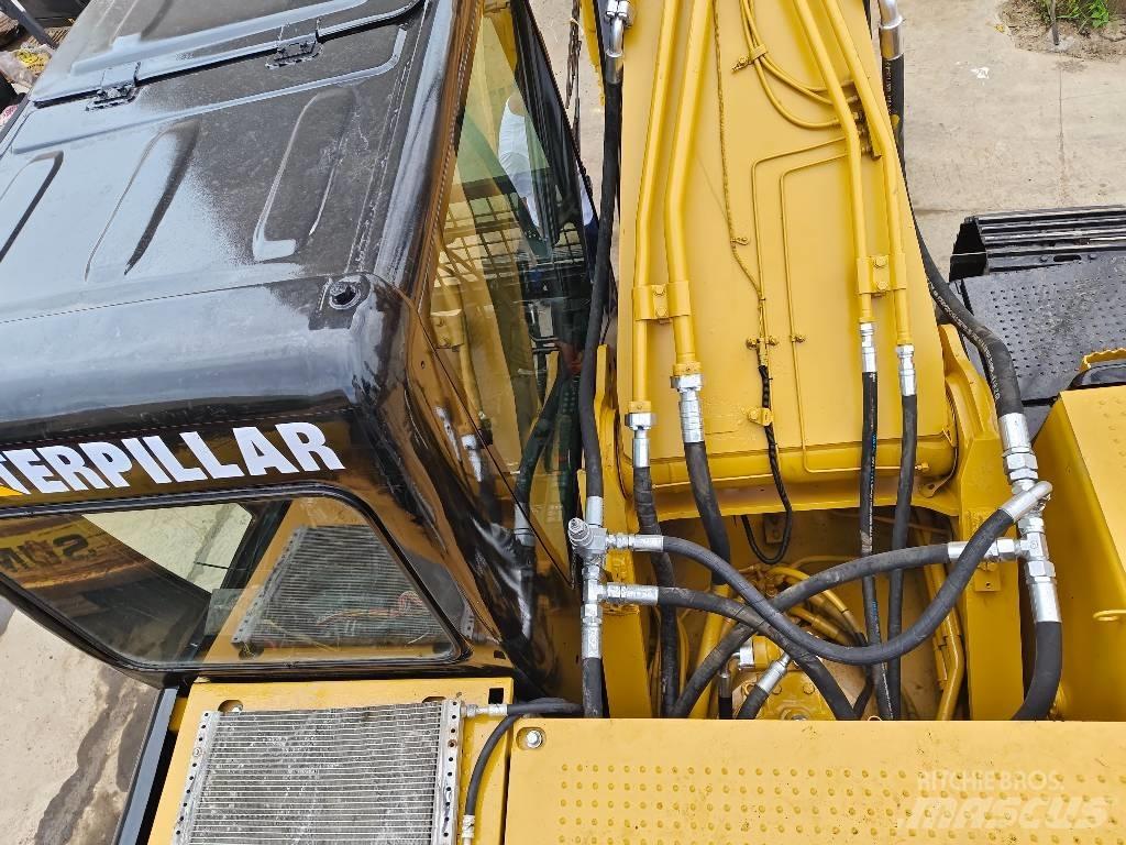 CAT 330 D2L Crawler excavators