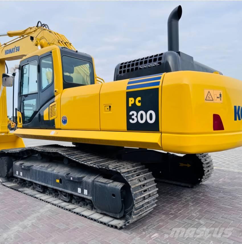 Komatsu PC300 Crawler excavators