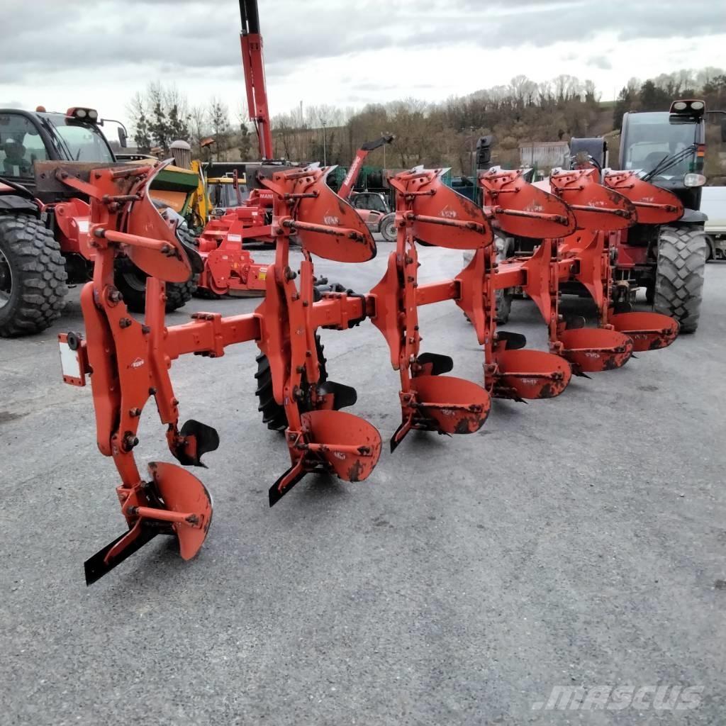 Kuhn MM121 6T Reversible ploughs