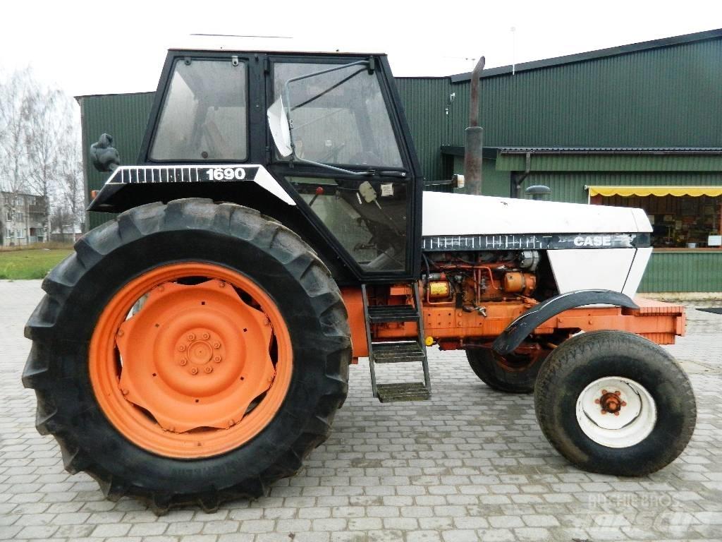 Case IH 1690 Tractors