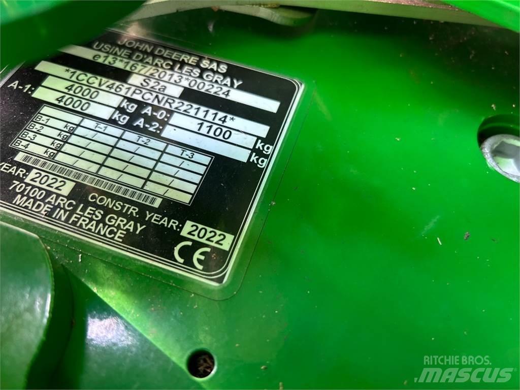 John Deere V461R Round balers