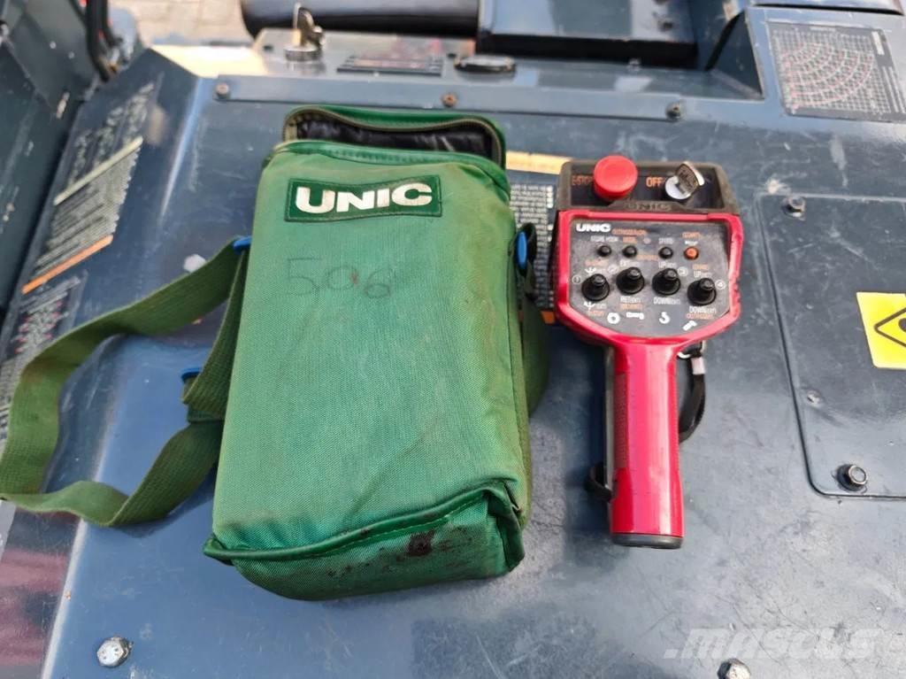 Unic URW 506 CDE Tracked cranes
