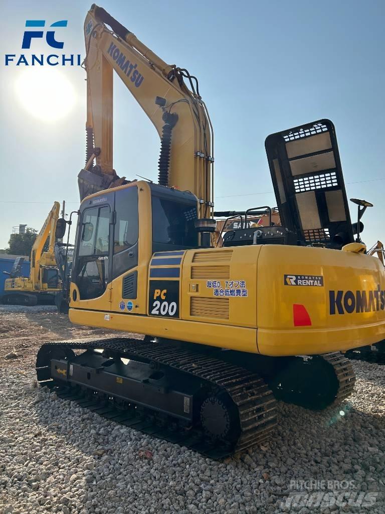 Komatsu PC 200-8 Crawler excavators