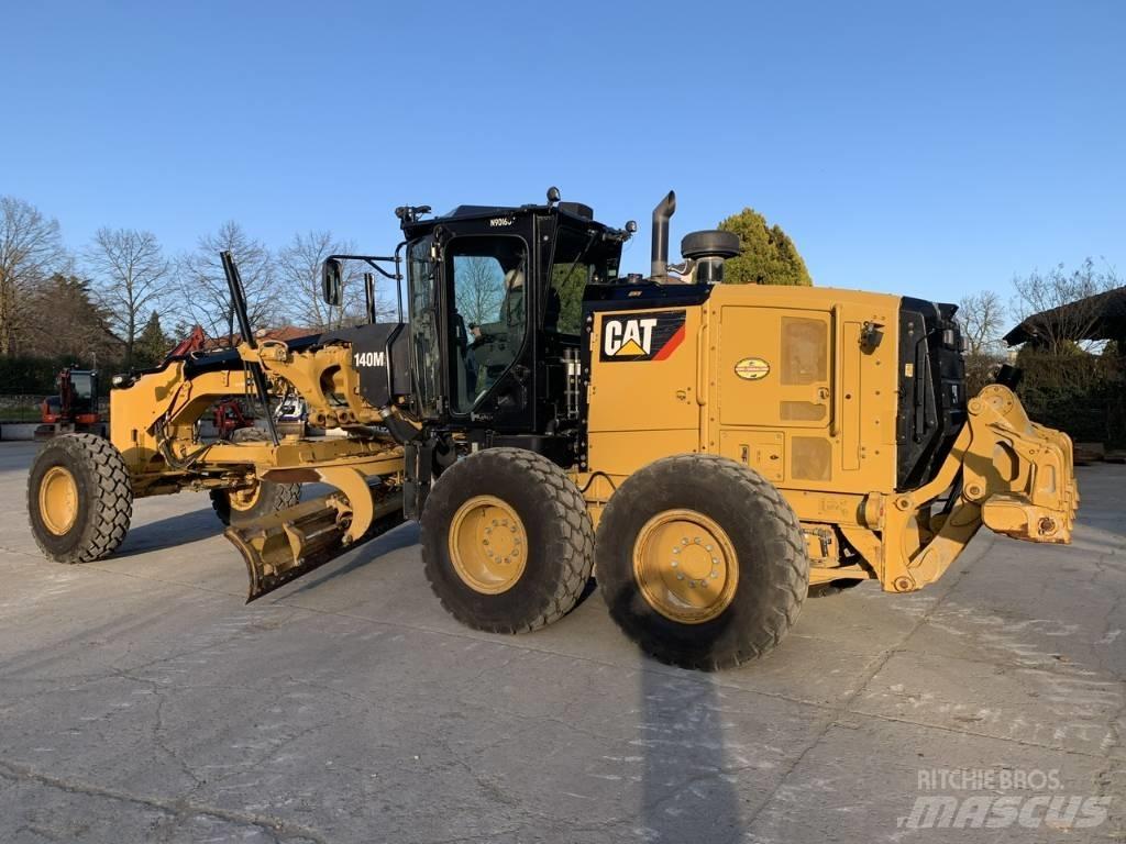 CAT 140 M 3 Graders