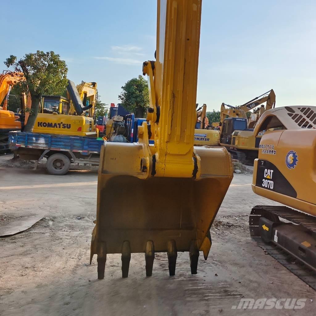 Komatsu PC 200-8 Crawler excavators