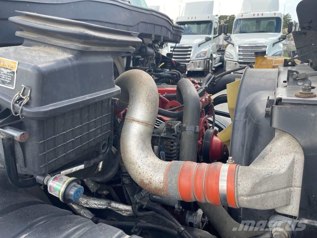 International 4300 Box body trucks