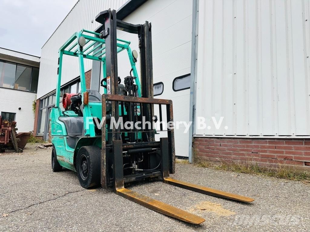 Mitsubishi FG 20 NT LPG trucks