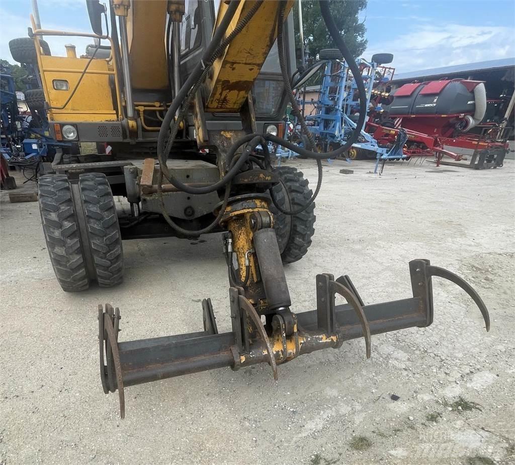 JCB 130 W Wheeled excavators