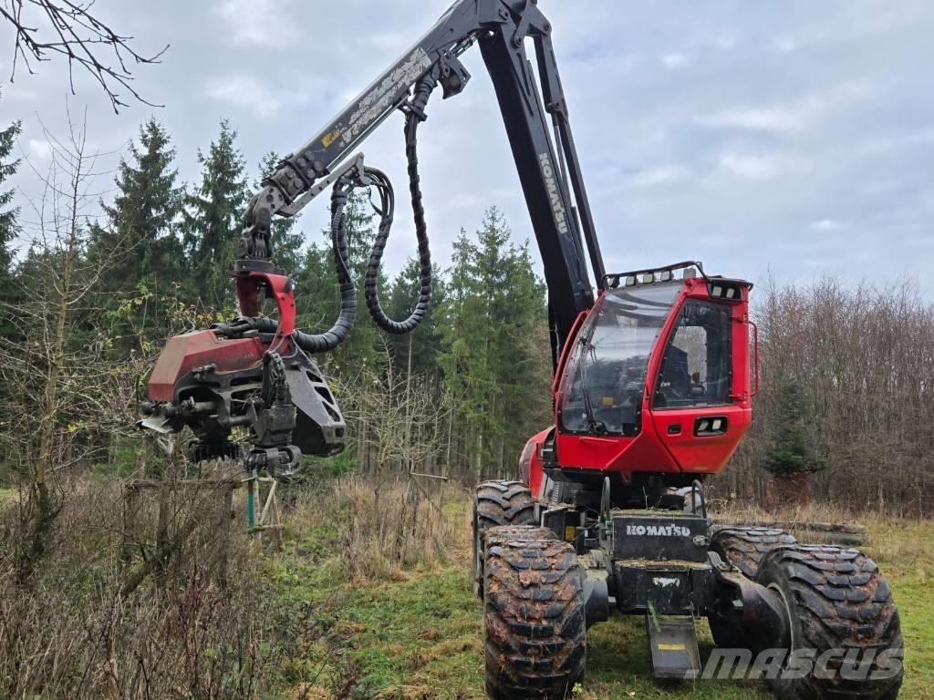 Komatsu 901 Harvesters