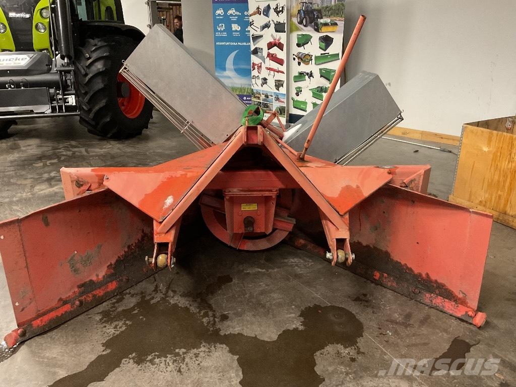 Esko 240 Snow throwers