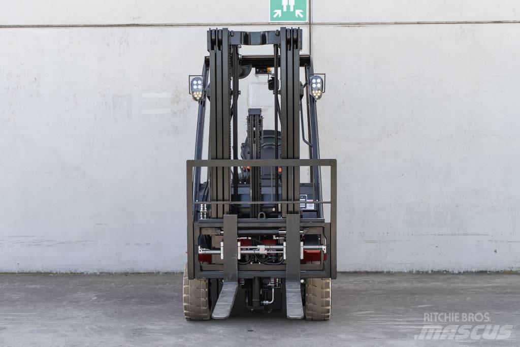 Manitou ME 320 Electric forklift trucks