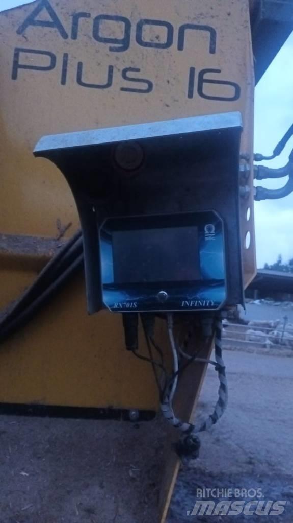  Matrix Argon Plus 16 Mixer feeders