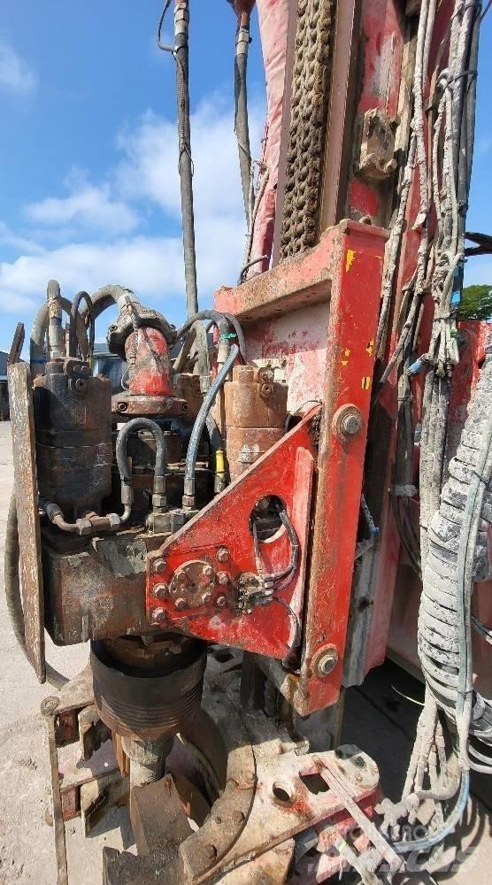 Klemm KR709-2 Piling rigs