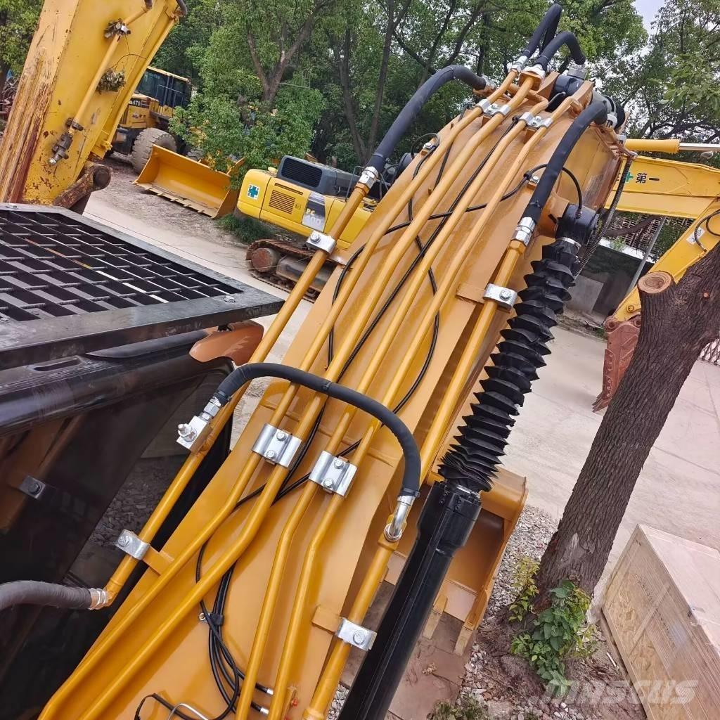 CAT 320 D2L Crawler excavators