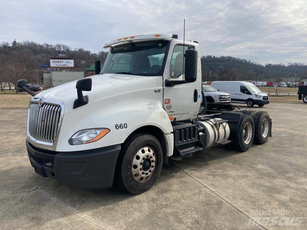International LT Tractor Units