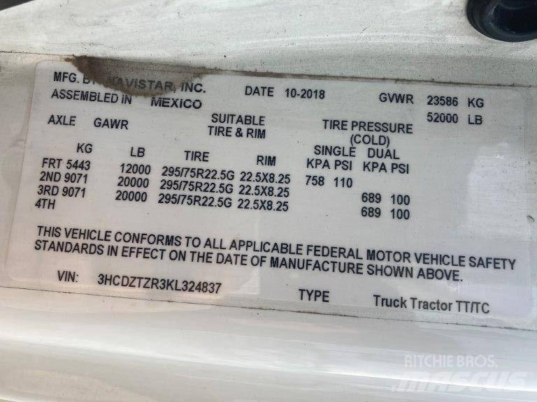 International LT Tractor Units