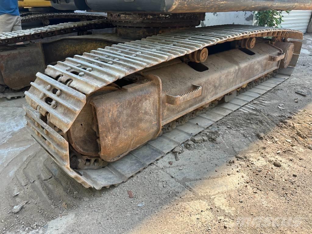 Hyundai 220LC-9S Crawler excavators