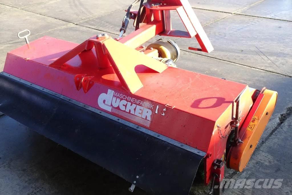 Dücker Veegmachine Sweeper trucks