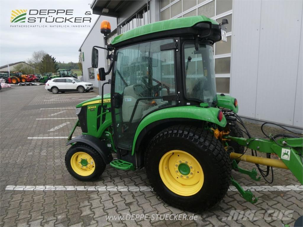 John Deere 3046R Compact tractors