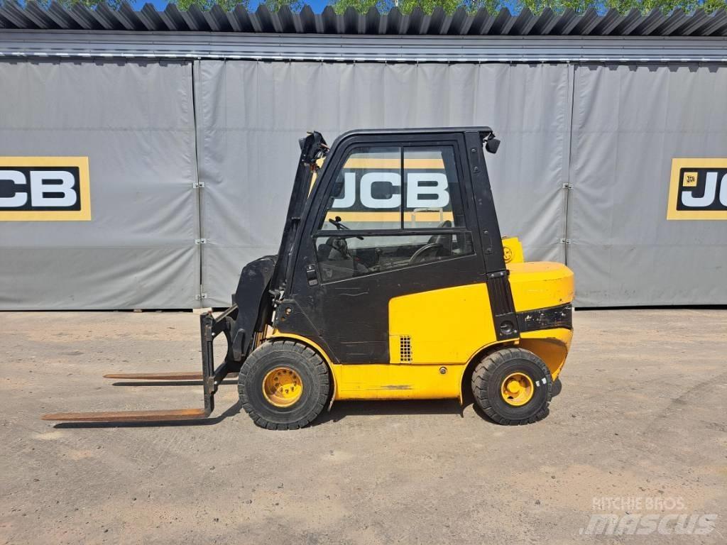 JCB TLT 30D Diesel trucks