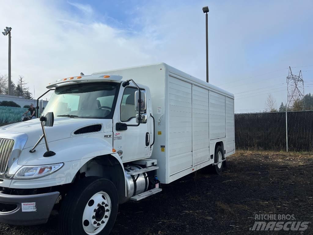 International 607 Beverage delivery trucks