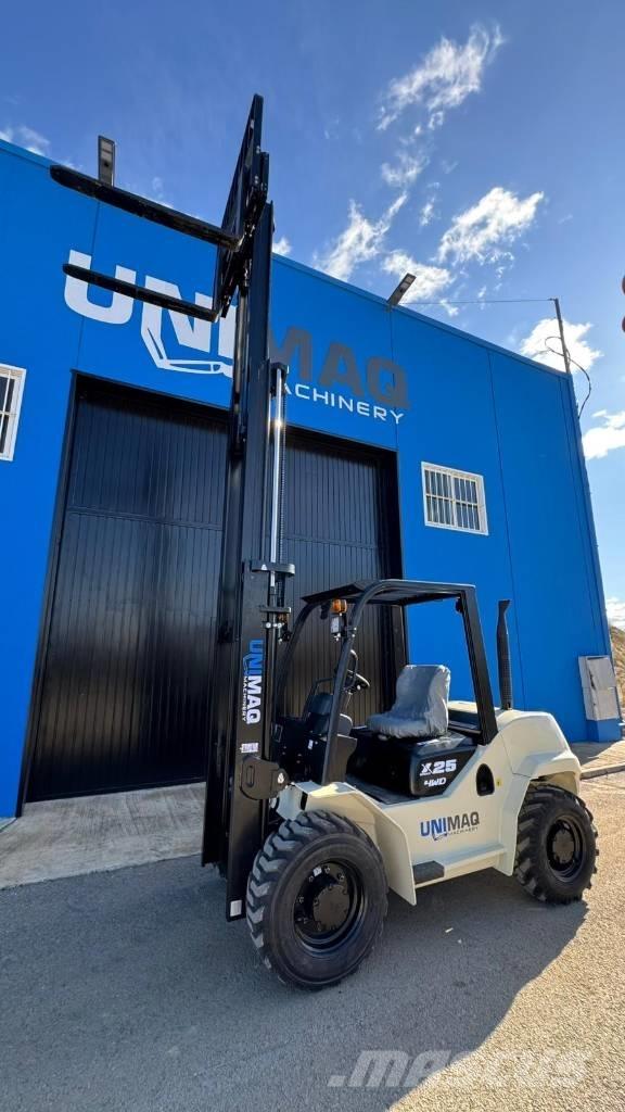  UNIMAQ R4D25 Diesel trucks