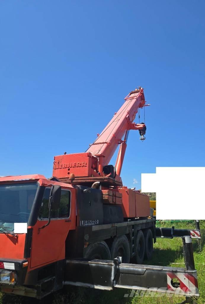 Liebherr LTM 1090-2 All terrain cranes