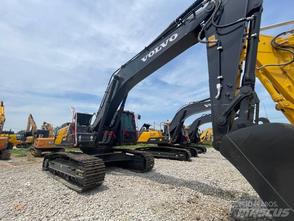 Volvo EC 300 Crawler excavators