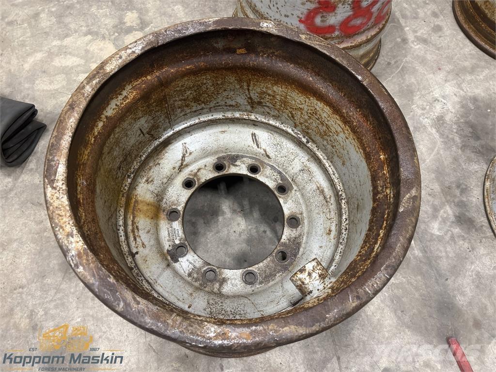 Valmet 860 24x26,5 Tyres, wheels and rims