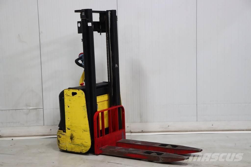 Hyster S1.0 AC Pedestrian stacker