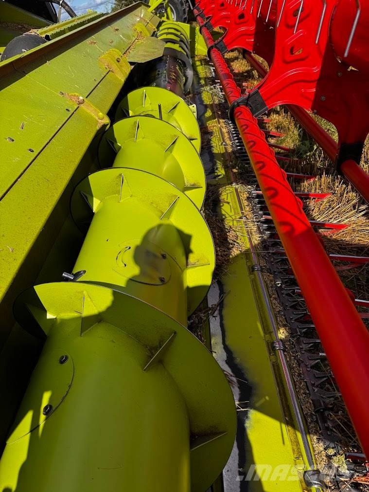 CLAAS Lexion 6700 Combine harvesters