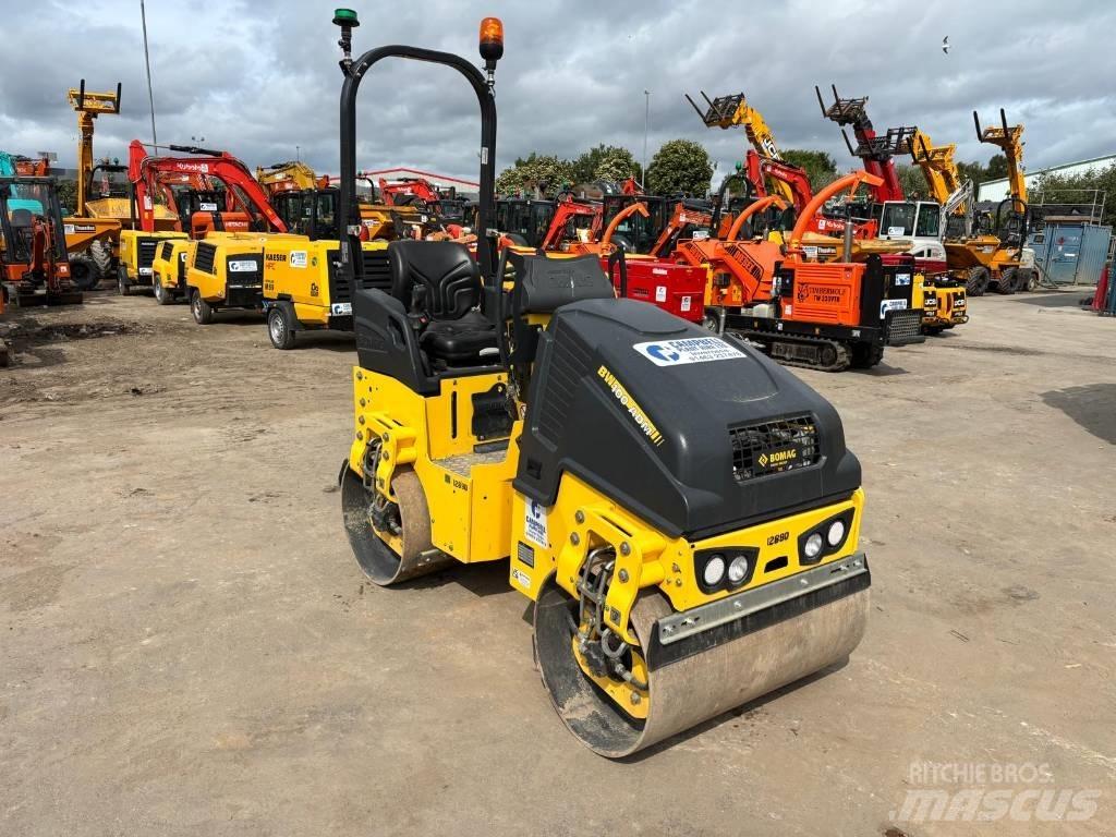 Bomag BW 100 AD M-5 Twin drum rollers