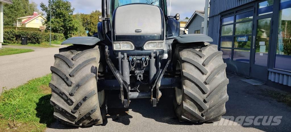 Valtra S 260 Tractors