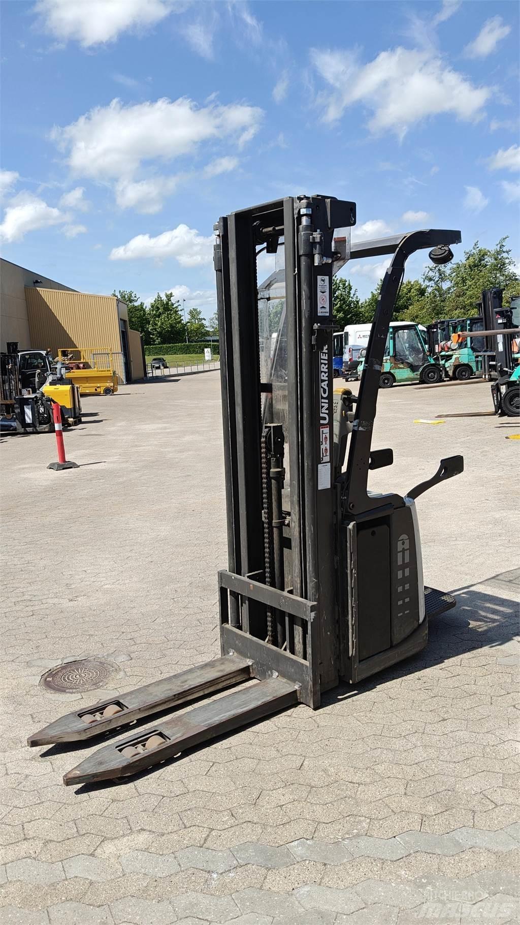 Atlet PSP160 Low lifter with platform