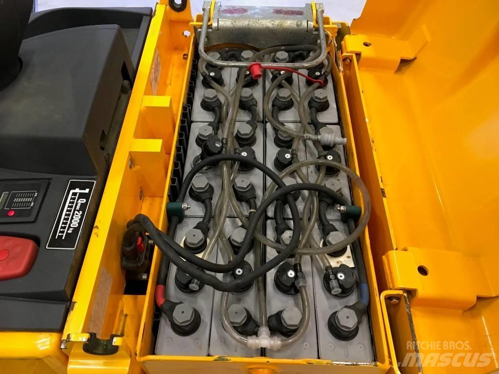 Jungheinrich ERE 120 Low lifter with platform