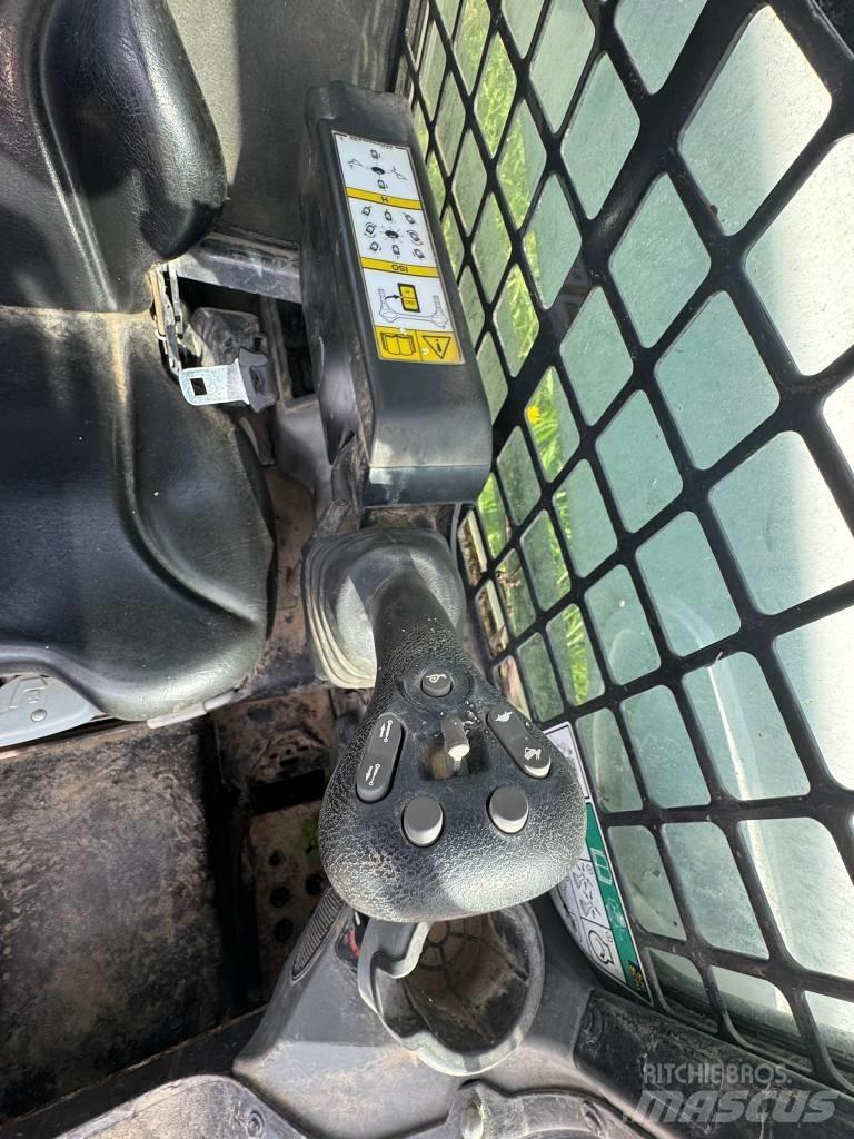 Bobcat S 570 Skid steer loaders
