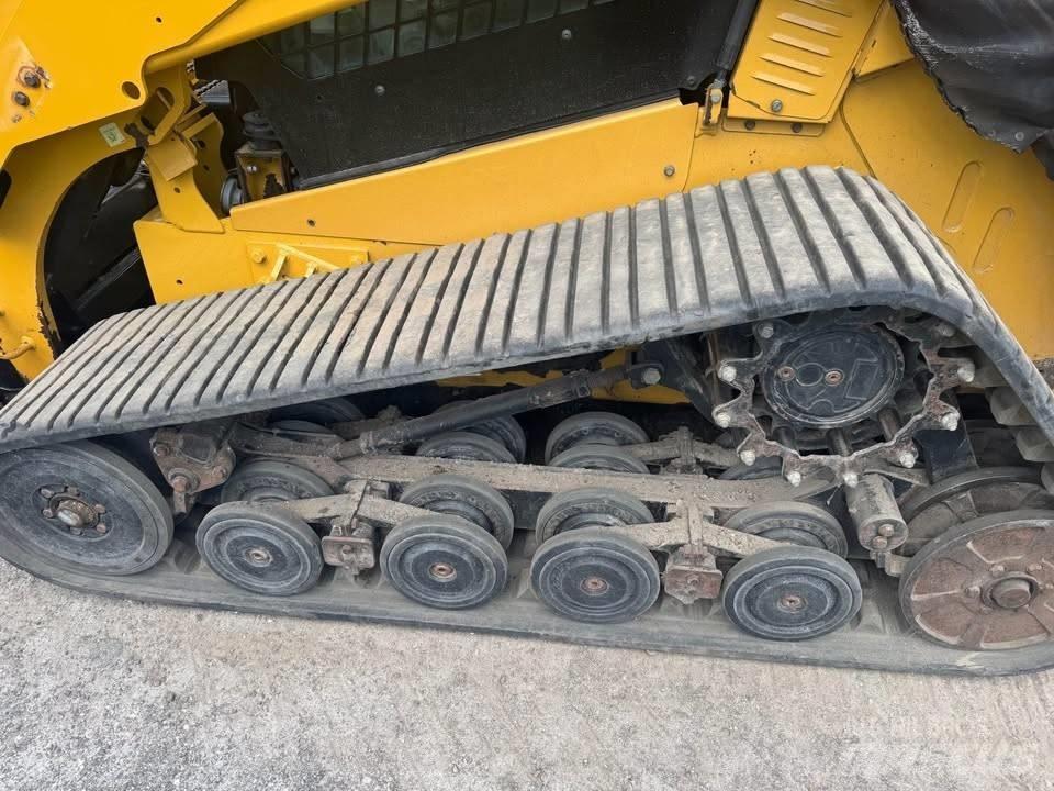 CAT 297 D XPS Skid steer loaders