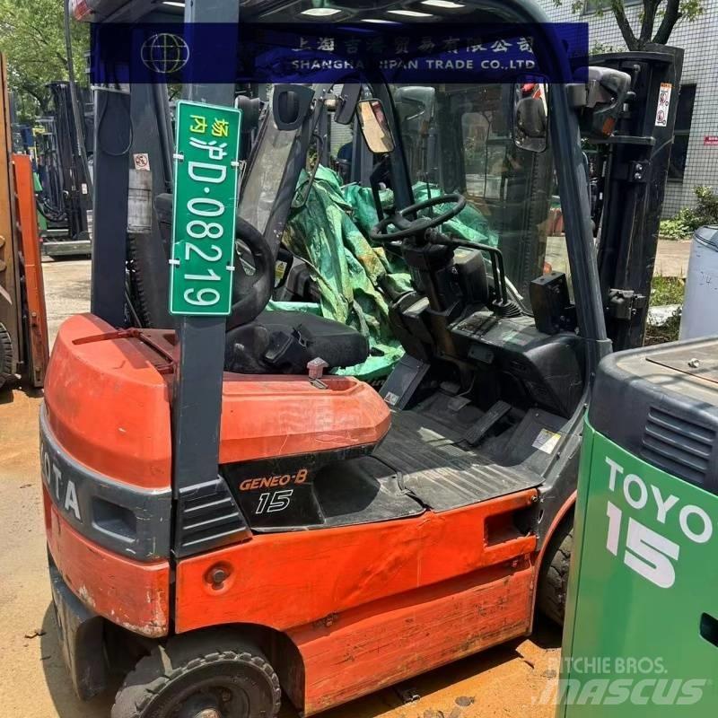 Toyota 15 Electric forklift trucks