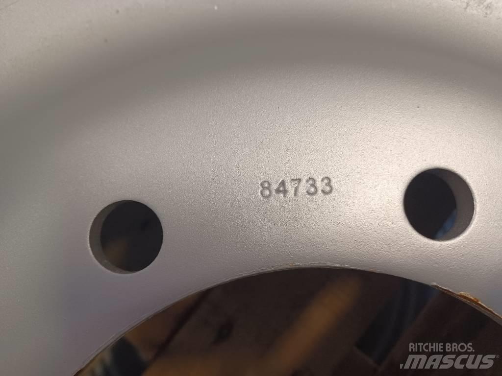 GKN 20x28 vanteet Tyres, wheels and rims