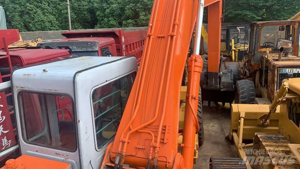 Hitachi EX 300 Crawler excavators