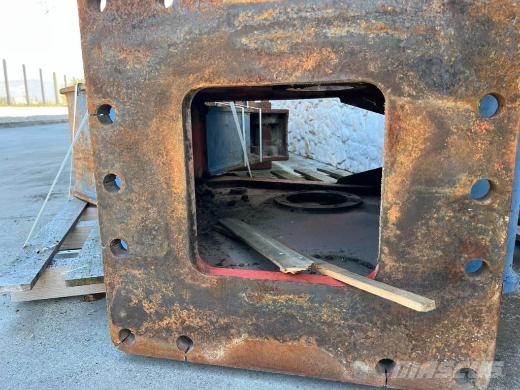 Rammer RB 42 Grapples