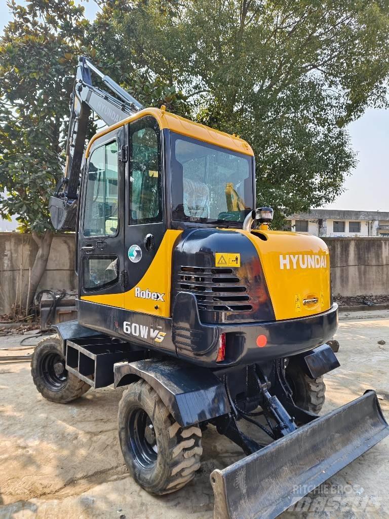 Hyundai Robex 60 W Wheeled excavators