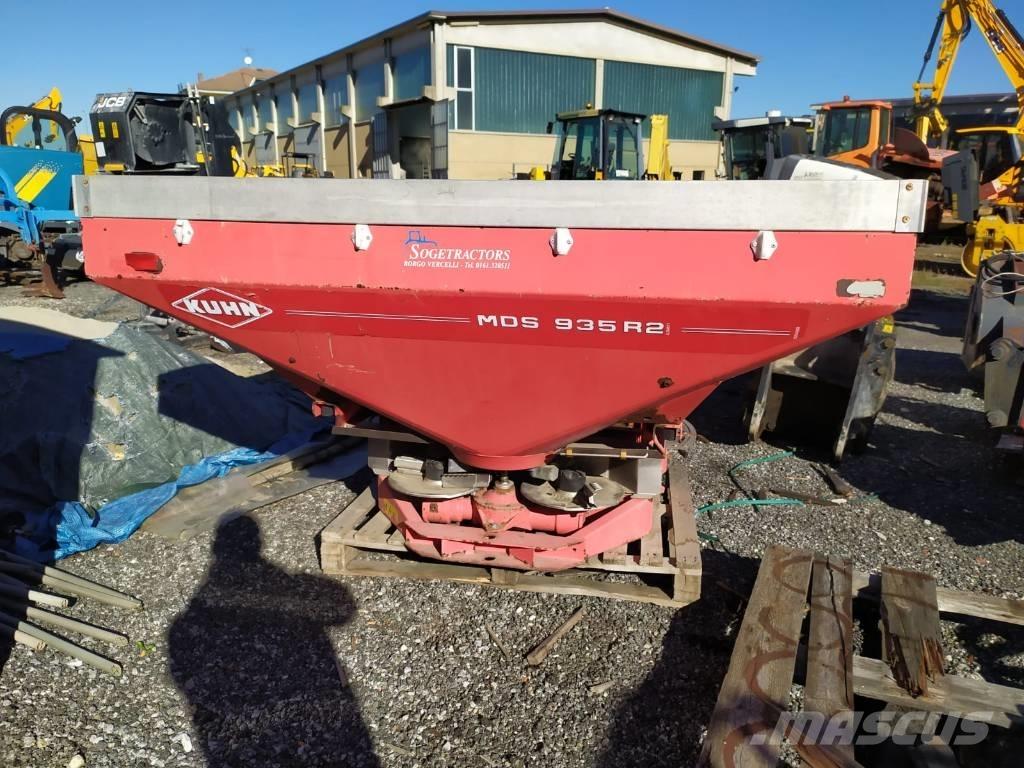 Kuhn MDS 935 Liquid fertilizer applicators