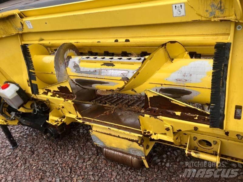 John Deere 8400 Self-propelled foragers